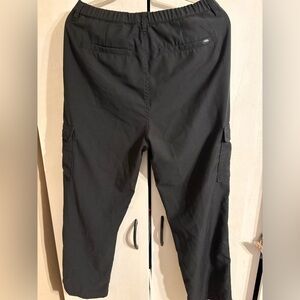 Women’s VANS straight leg cargo pants black size medium